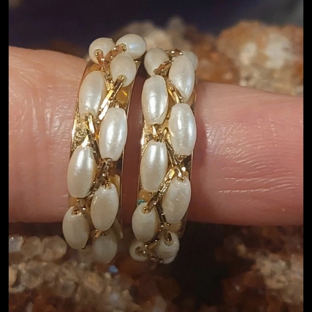 Signed faux pearl goldtone napier earrings clip ons